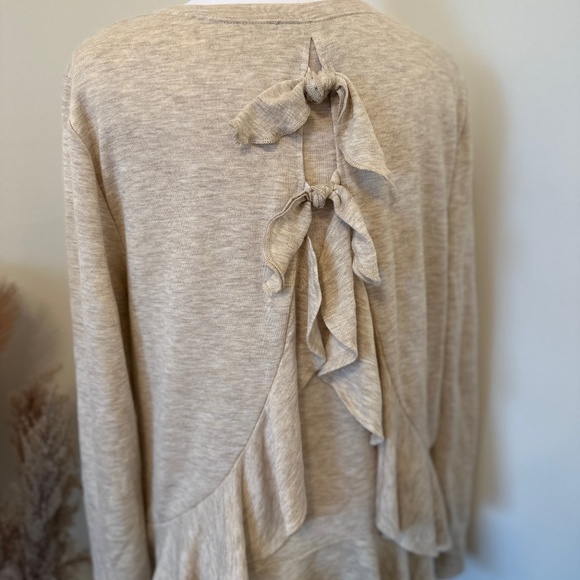 Heather cream tunic with detailed back - Picture 3 of 4